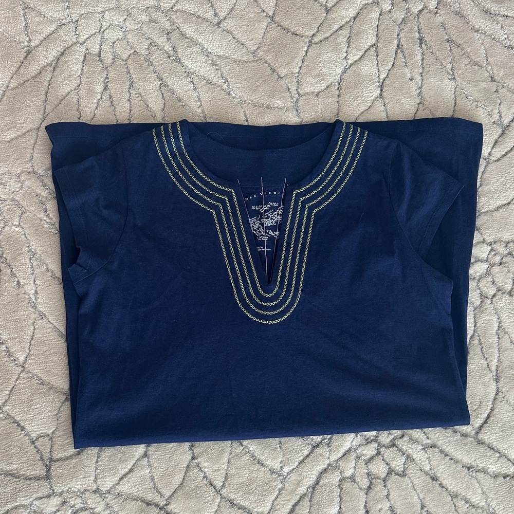Chic Navy Blue Midi Dress with Embroidered Detail - Picture 10 of 10